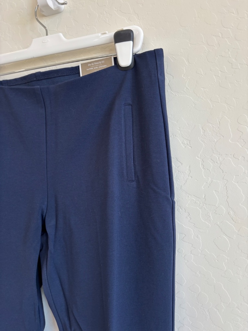 NWT Chico’s Navy Juliet Straight Leg Ponte Pants Size 3 / 16 Regular - Picture 2 of 11